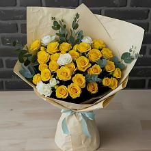 Букет цветов из:  Розы в Карабулаке