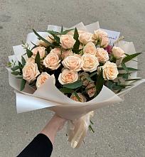 Букет Кремовые розы Латте в Карабулаке