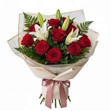 Букет цветов из:  Лилии и Розы в Карабулаке