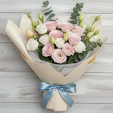 Букет цветов из:  Лизиантусы в Карабулаке