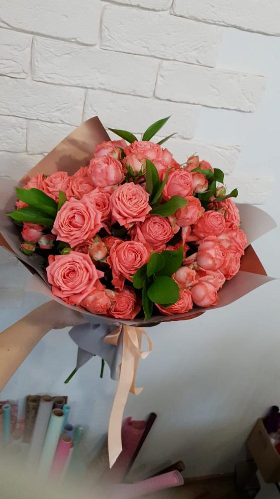 Букет цветов из: Розы в Карабулаке