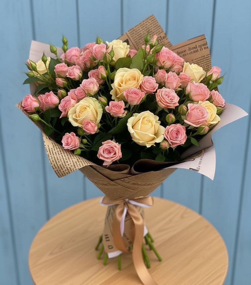 Букет цветов из: Розы в Карабулаке