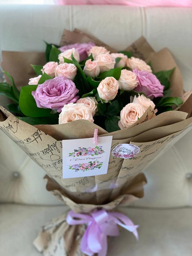 Букет цветов из: Розы в Карабулаке