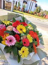 Букет цветов из:  Герберы #REPLACE_PRED# Карабулаке