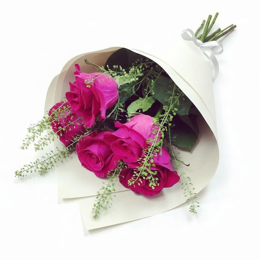 Букет цветов из: Розы в Карабулаке