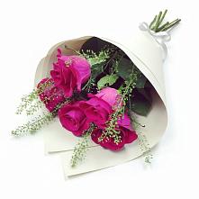 Букет цветов из:  Розы в Карабулаке