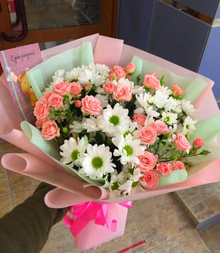 Букет цветов из: Розы и Хризантемы в Карабулаке