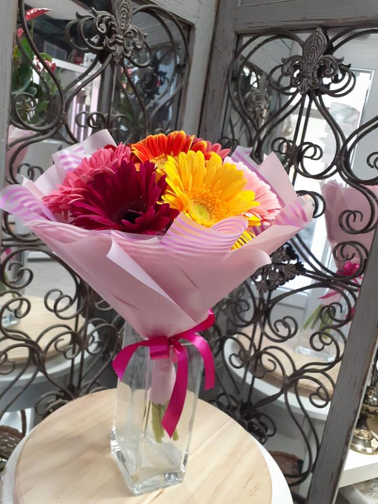 Букет цветов из: Герберы в Карабулаке