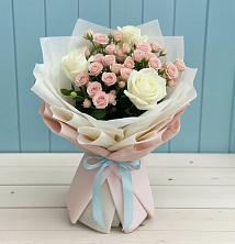 Букет цветов из:  Розы в Карабулаке