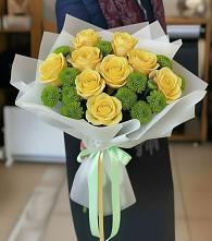 Букет цветов из:  Хризантемы и Розы в Карабулаке