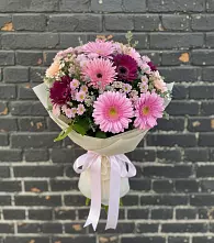 Букет цветов из:  Герберы и Хризантемы в Карабулаке