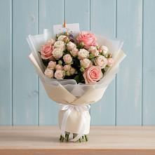 Букет цветов из:  Розы в Карабулаке