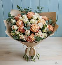 Букет цветов из:  Альстромерии и Розы в Карабулаке