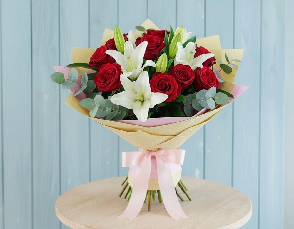 Букет цветов из: Лилии и Розы в Карабулаке